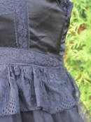 Černé dívčí šaty