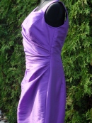 Večerní levandulové šaty